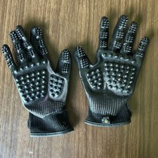 Hands On Pet Horse Grooming Gloves Scrub Shed Brush Groom Size Small HandsOn