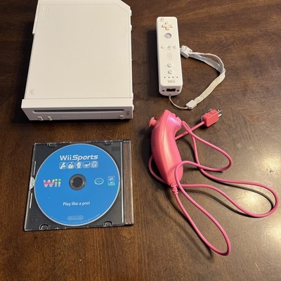 Nintendo Wii Sports Console, Controller, Nunchuck, And Disc Game as-is UNTESTED