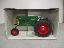 Oliver Model Super 88 Toy Tractor "1992 Collector Edition" 1/16 Scale, NIB