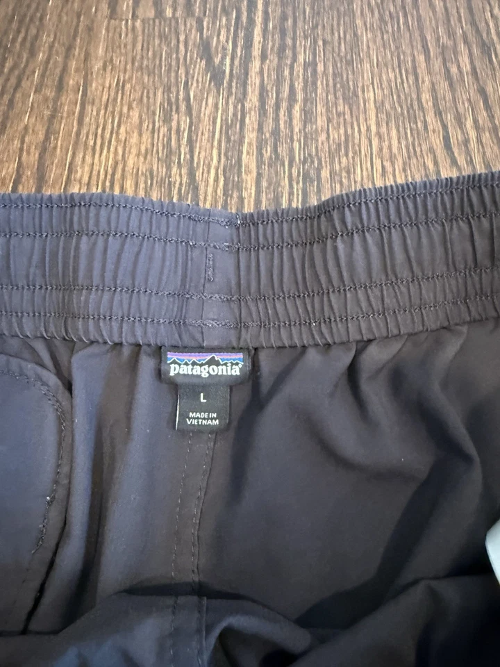 Pantalones cortos para mujer Patagonia talla grande entrepierna 2” negros sin forro ropa deportiva Foto 3 de 4