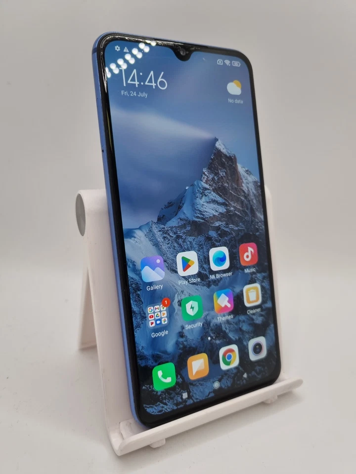 Xiaomi Mi 9 SE · 64GB, photo 2 of 5