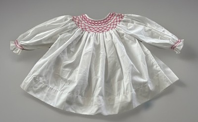 Grace&Lily s Closet Hand  Embroidered Bishop Smocked Dress BB Girl Size 12M