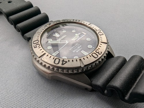 Seiko Prospex SBCZ005 5M63-0B40 Grey Ghost Titanium Kinetic Divers Watch - Picture 9 of 18