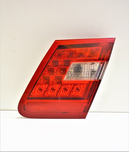 Mercedes E-Klasse W212 Rücklicht Rückleuchte Innen Rechts A2129060258 D780