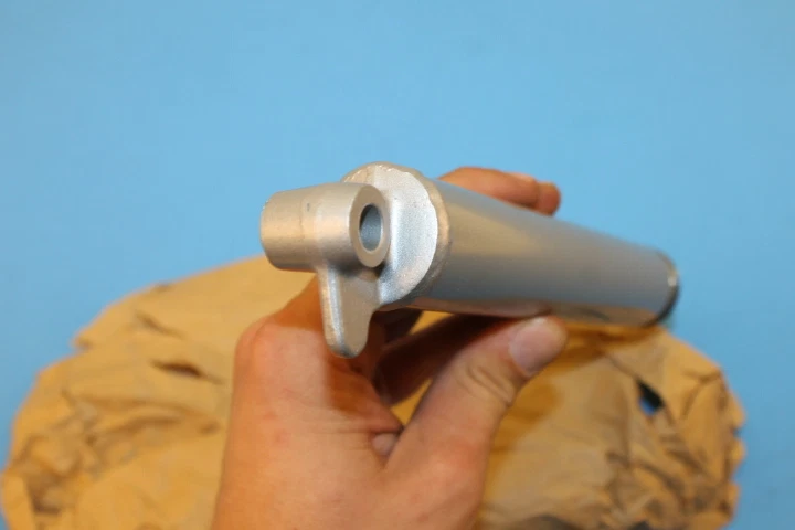 Tubo exterior izquierdo Yamaha DT80 GTMXD GT1 GT80 PARTE # 374-23126-00-35 NUEVO DE STOCK Foto 3 de 4