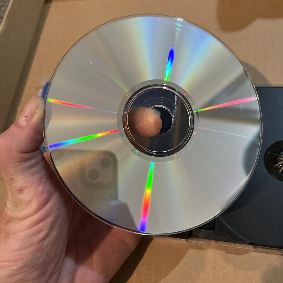 SHARKS! AN INTERACTIVE JOURNEY BY DISCOVERY CHANNEL PC CD-ROM FOR MAC, GUC - Image 3 of 4