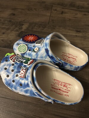 Levi's x Crocs Classic Clog Men's Size 9 Women s 11 Limited Edition NWOB