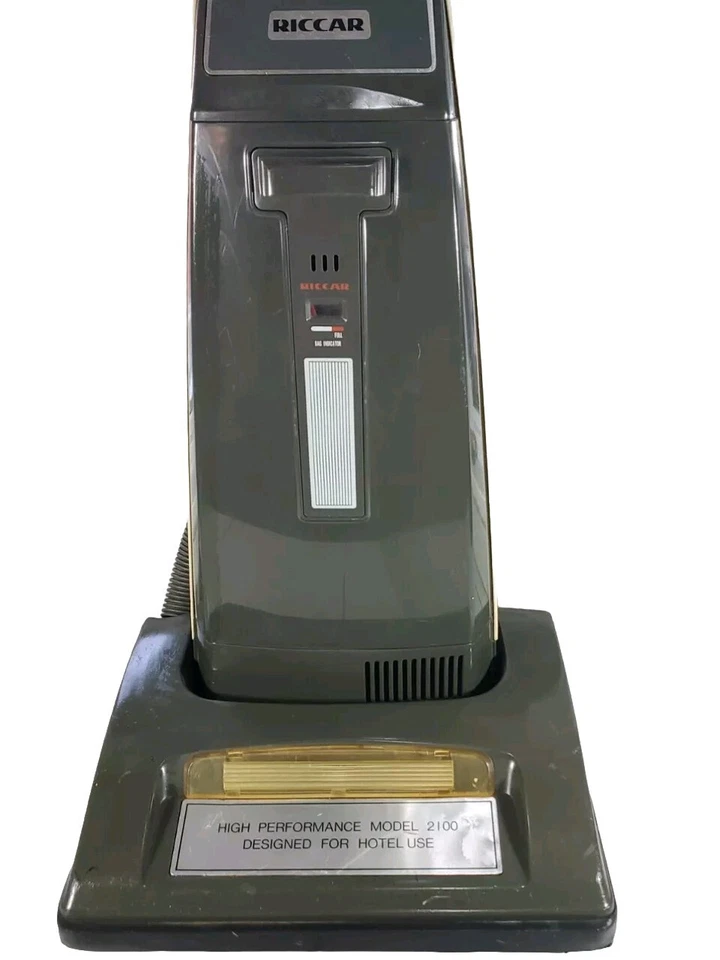 Riccar Upright Heavy Duty Commercial Hotel Use Vacuum Model 2100 USA Belts, VTG. - Image 2 of 4