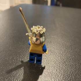 LEGO Minifigure CAS425  CROWN KING Castle Fantasy Era  7078 + Chrome Gold Sword