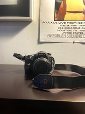 Sony 65 SLT-A65V 18-135mm Digital Camera 32 Mem CardCharging Battery Bag Set