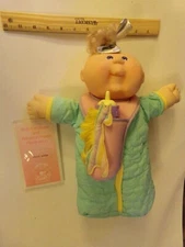  CABBAGE PATCH KID DOLL HASBRO girl  CORNSILK SIPPIN BABY LOOK AT PICS  0000