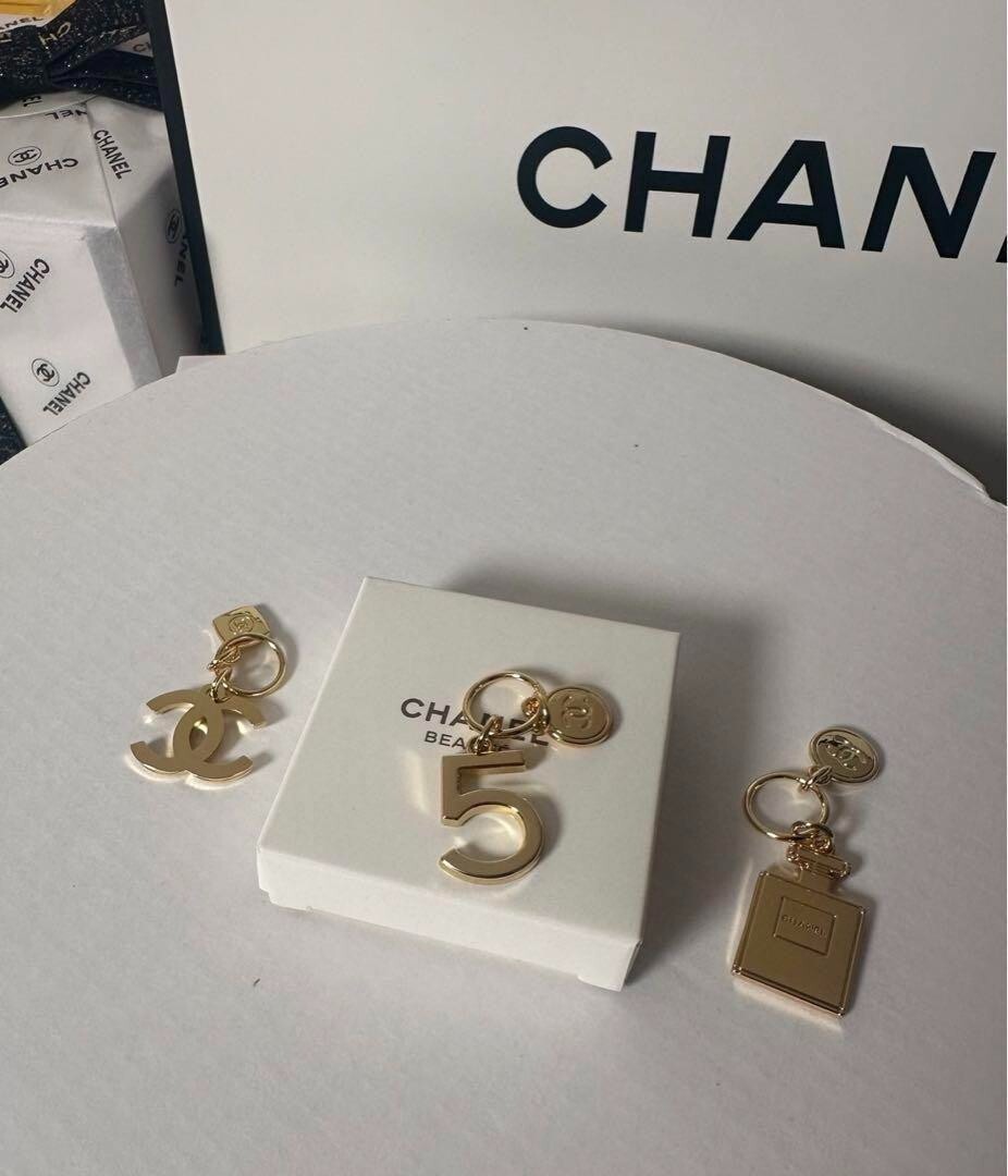 CHANEL 2023 Holiday Charm - Set of 3 Gift novelty Japan 1day/Ship