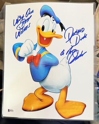 Disney Donald Duck Photograph トニーアンセルモ Disney Donald Duck Photograph トニーアンセルモ
