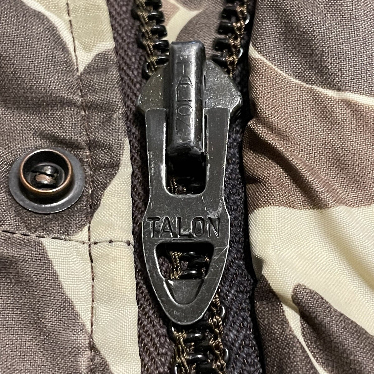 True Vintage Columbia Jacket Mens XL Duck Camo Talon Zipper Rain