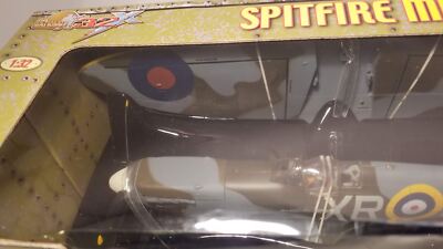 21st Century Toys Spitfire Mk IIa 1:32 Pilot W. Dunn Eagle