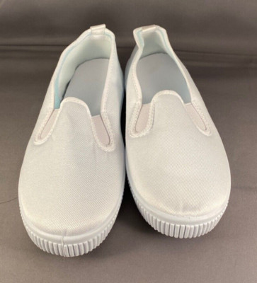 Brand New Kids Bright White Slip on shoes Size 1 UK 31