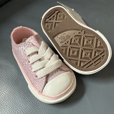 Converse Sneakers Gr. 18. Super stylisch für die Kleinsten