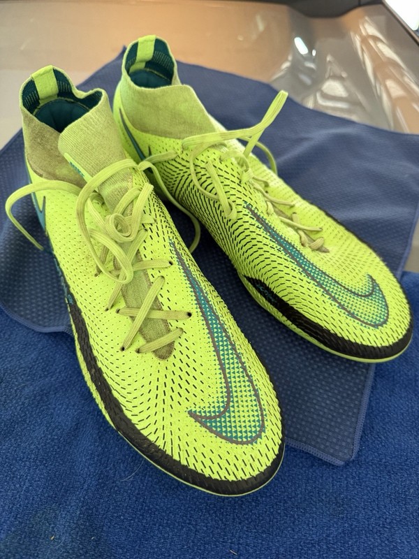 Nike Phantom GT elite SG Size 13 Green And Black Soccer Cleats