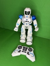 SMART BOT ROBOT Dancing Singing Gesture Sensing Programmable Remote W/Batteries