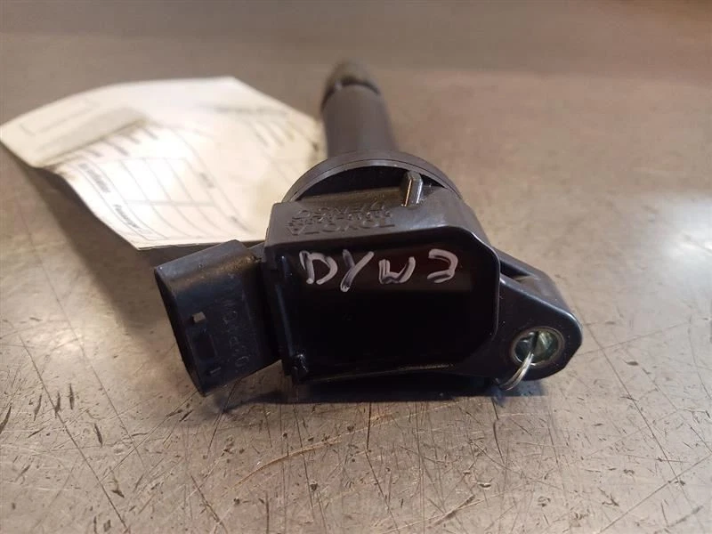 Bobina de encendido de bujía de Toyota Tundra 2014 5,7 L 8626951 Foto 2 de 4