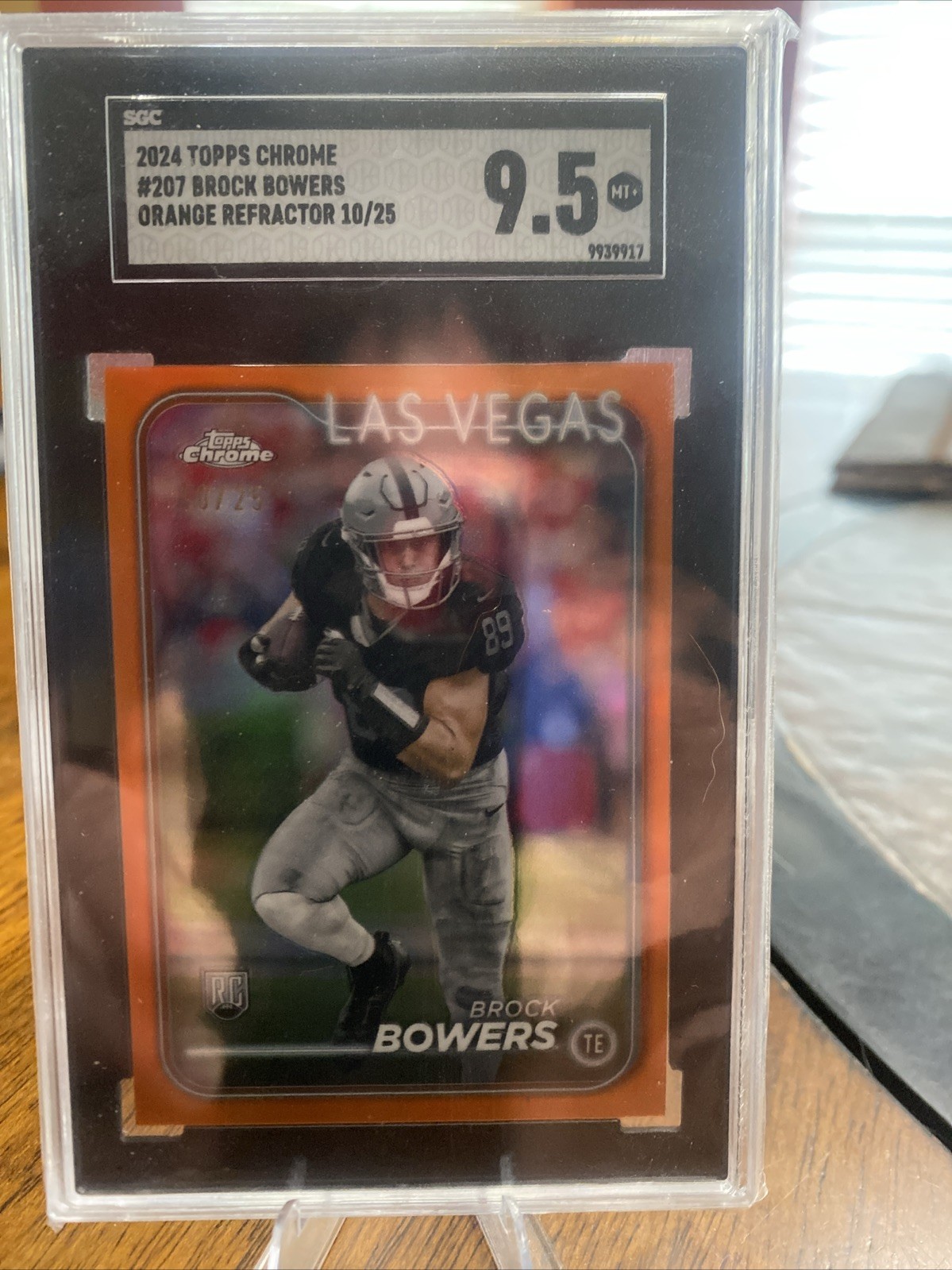 2024 Topps Chrome - Rookies Brock Bowers #207 Orange Refractor /25 (RC)