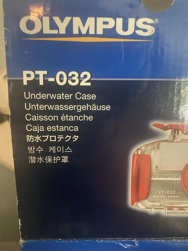Olympus PT-032 Underwater Camera Case with Strap - Image 3 of 4