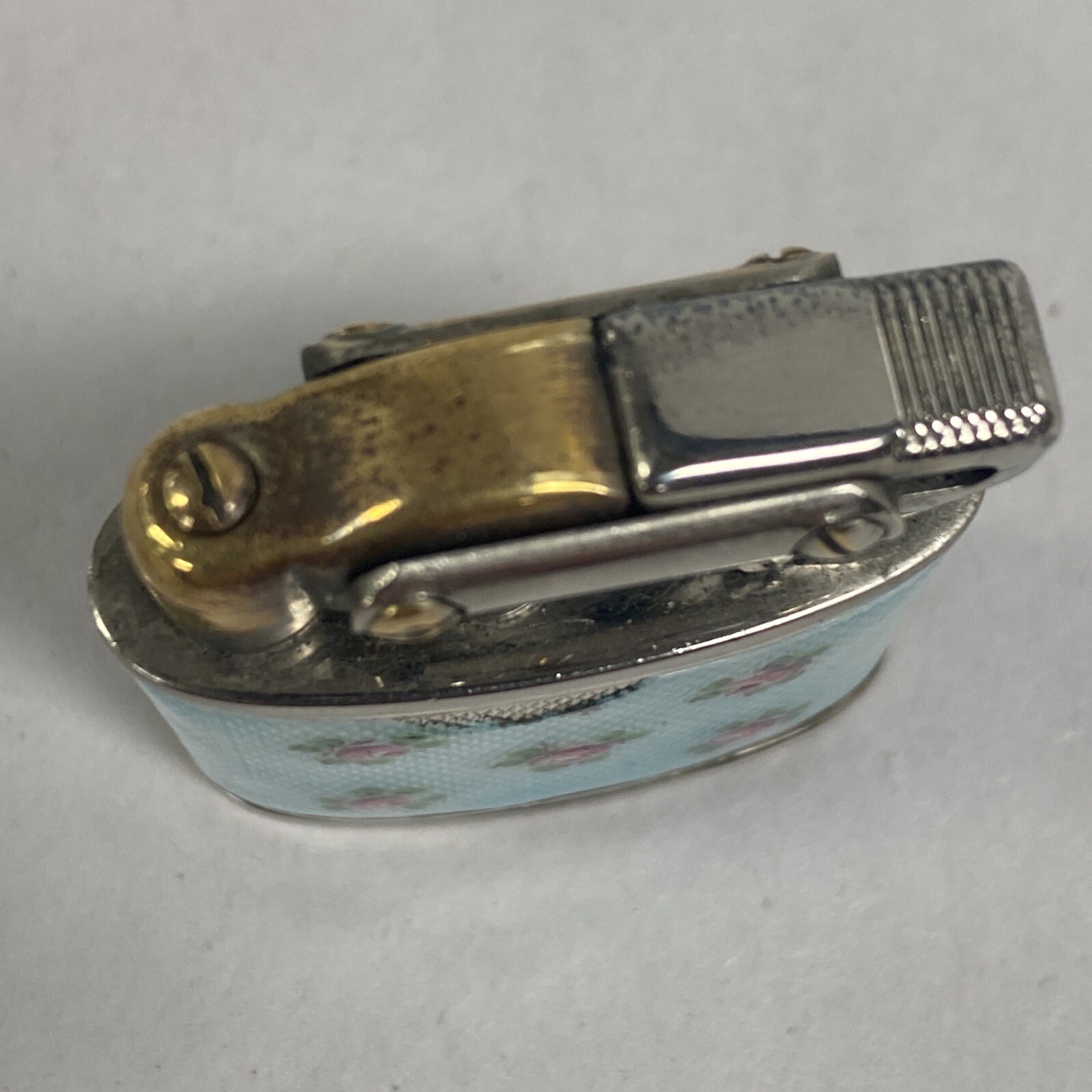 VTG KW KARL WEIDEN LIGHTER w/ STERLING SILVER GUILLOCHE HARD GLASS ENAMEL SLEEVE