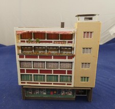 sehr schönes Hochhaus mit Geschäften Vollmer 7728 (14878) Spur N  (H772-K) / F