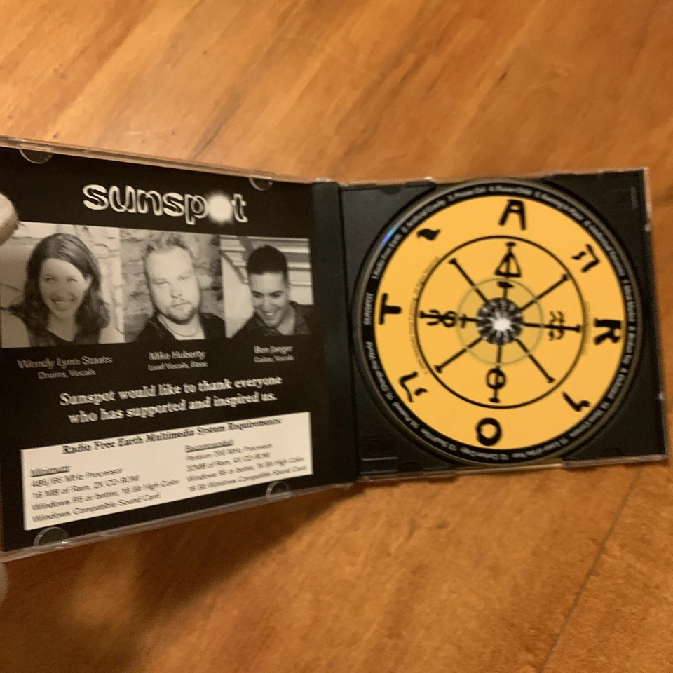 Radio Free Earth by Sunspot (CD, 2000) Foto 4 de 4