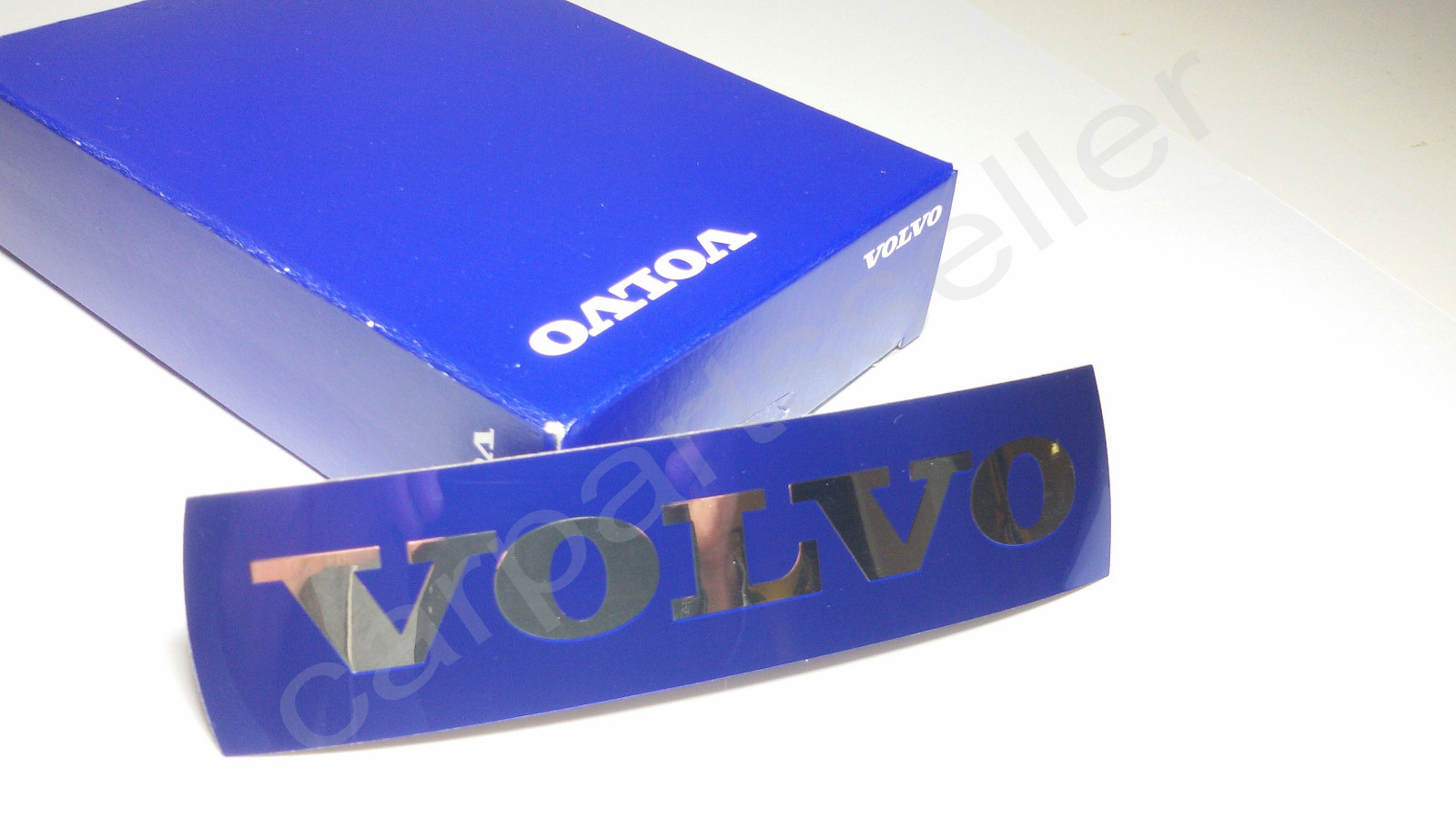 Car Exterior Badges & Emblems Genuine Volvo XC60 Grill Badge 30796427