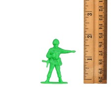 Classic US Army Men 10 Pieces 2". Plastic. Green Toy Soldiers. Free Standing