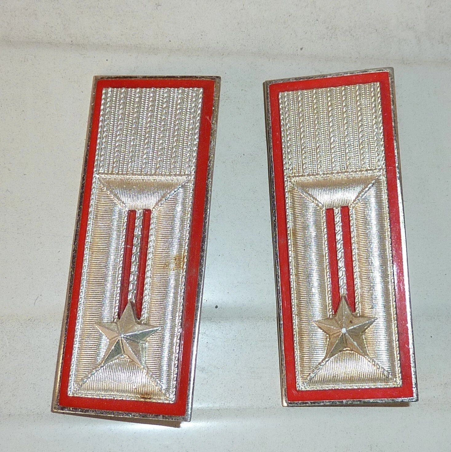 Foto 1 di 2