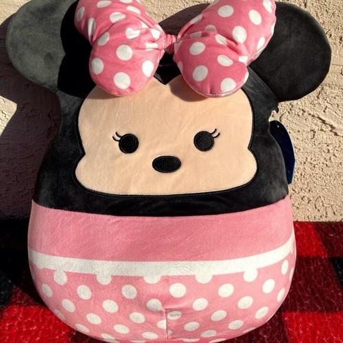 Squishmallows Disney Classic Minnie 