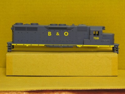 B&O, BALTIMORE & OHIO SD-35 DIESEL SHELL BY IHC (MEHANO) NEW HO SCALE P501-005