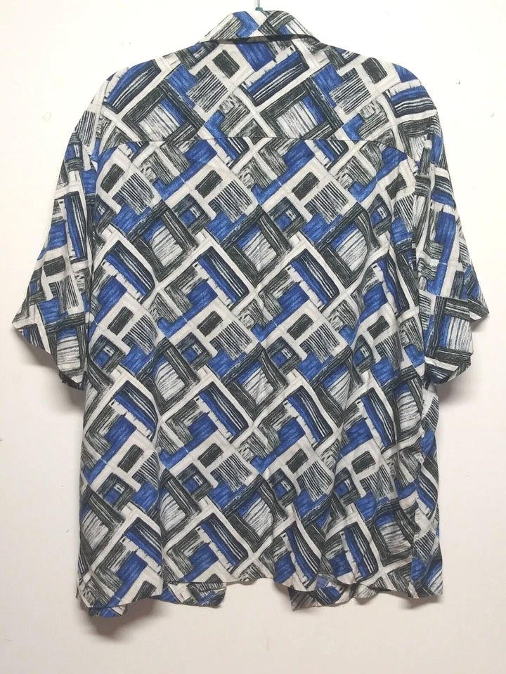 Crazy Horse Men's Button up Shirt Blue white Geometric print Rayon Size XL EUC - Image 2 of 4