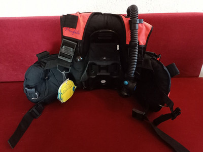 A.P. Valves Buddy Profile  Gr. S  ADV  Tarierweste  Jacket  Tauchweste  tauchen