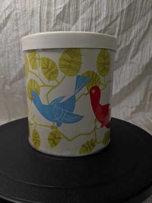 Vintage Golden Fluffo Shortening Tin Red and Blue birds P&G Proctor and Gamble