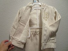 New GAP baby outfit fleece 2 pcs. set, size 18-24 months.