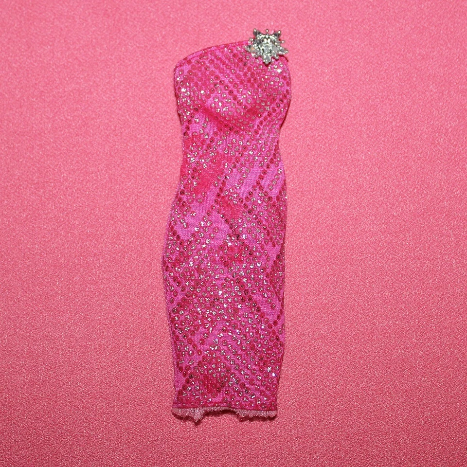 Robe longue rose pour poupée Barbie Mattel - Photo 1/1