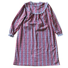 Lanz of Salzburg Traditional Christmas L 10/12 Youth Flannel Nightgown Eyelet