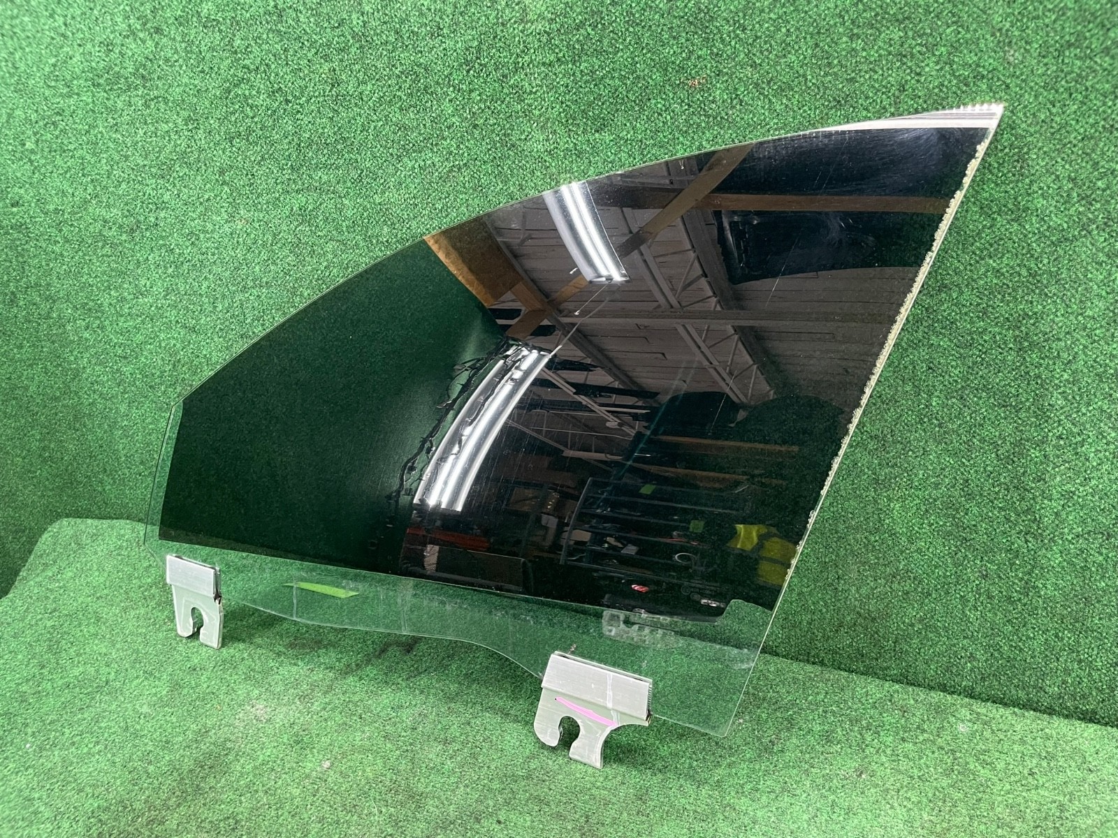 2014-2022 Maserati Ghibli Front Left Driver Side Door Window Glass OEM