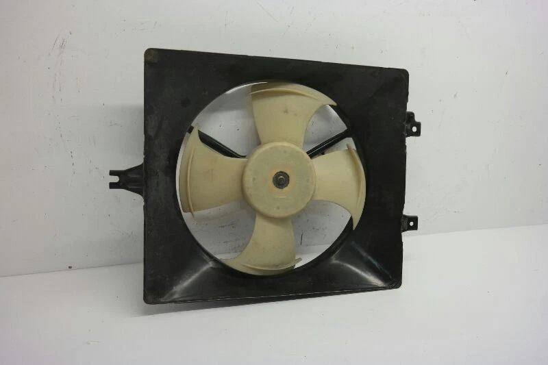 Honda Accordr 1998-2002 Ventilador de radiador Motor Ventilador Conjunto Condensador Fabricante de equipo original Foto 3 de 4
