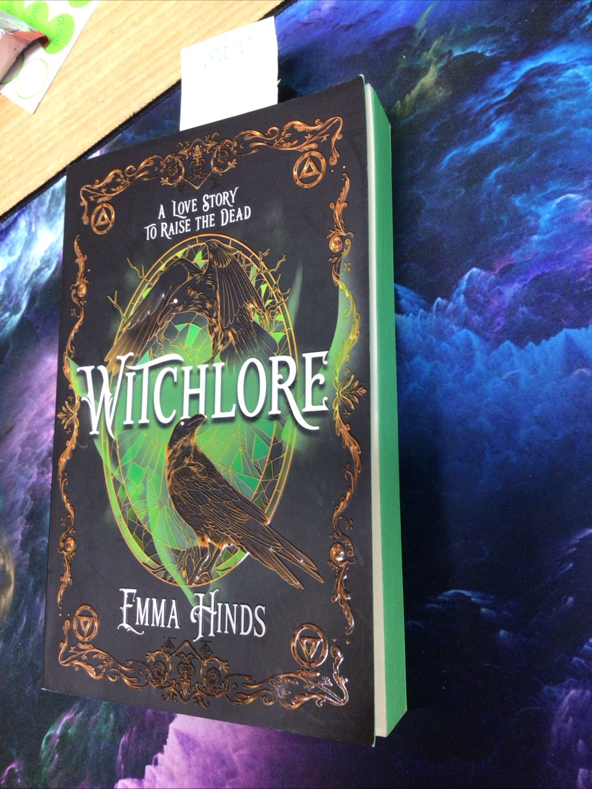 Witchlore by Emma Hinds Paperback