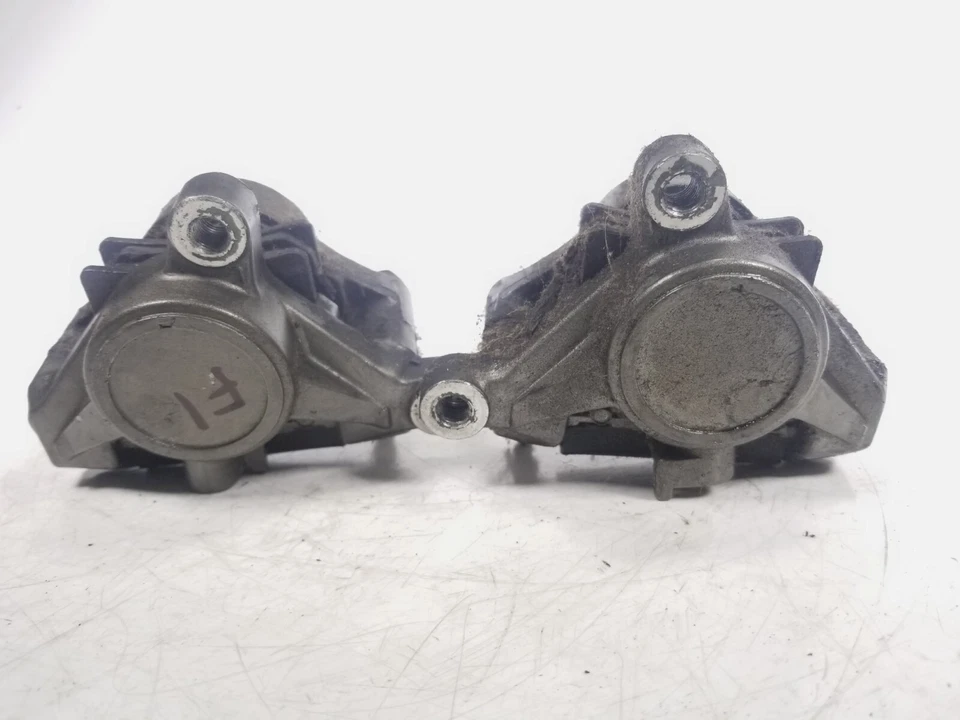 Yamaha FJ1200 Front Brake Calipers Left & Right Pair Free Shipping - Image 4 of 4
