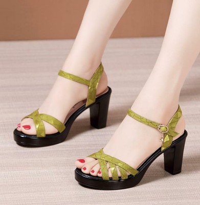 womens peep toe sandals