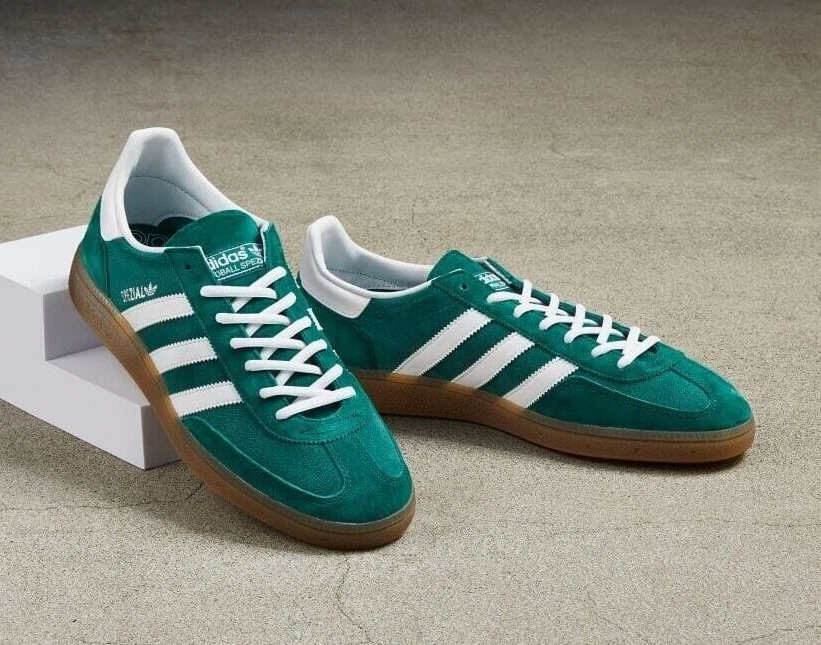 Adidas hotsell spezial green