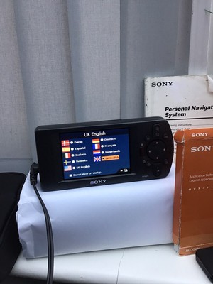SONY NVX-P1 SAT NAV COMES IN GOOD CONDITION AND FULLY WORKING 