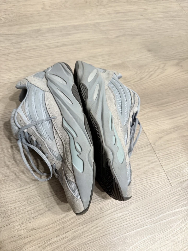 Adidas Yeezy Boost 700 V2 Hospital Azul Talla 10 Hombre Usado Foto 3 de 4