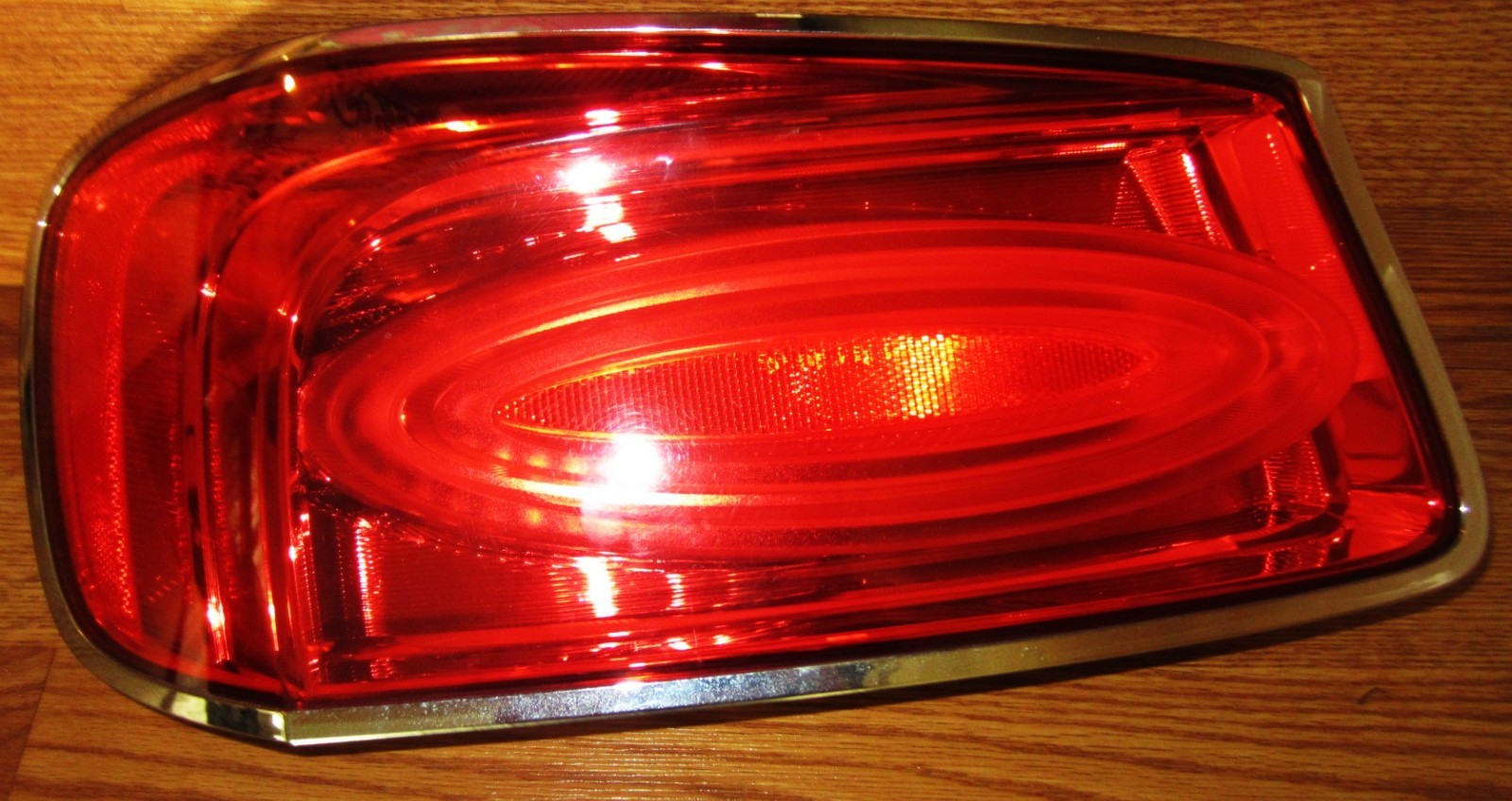 14-18 BENTLEY CONTINENTAL FLYING SPUR  TAILIGHT 4W0945095J PERFECT OEM TESTED