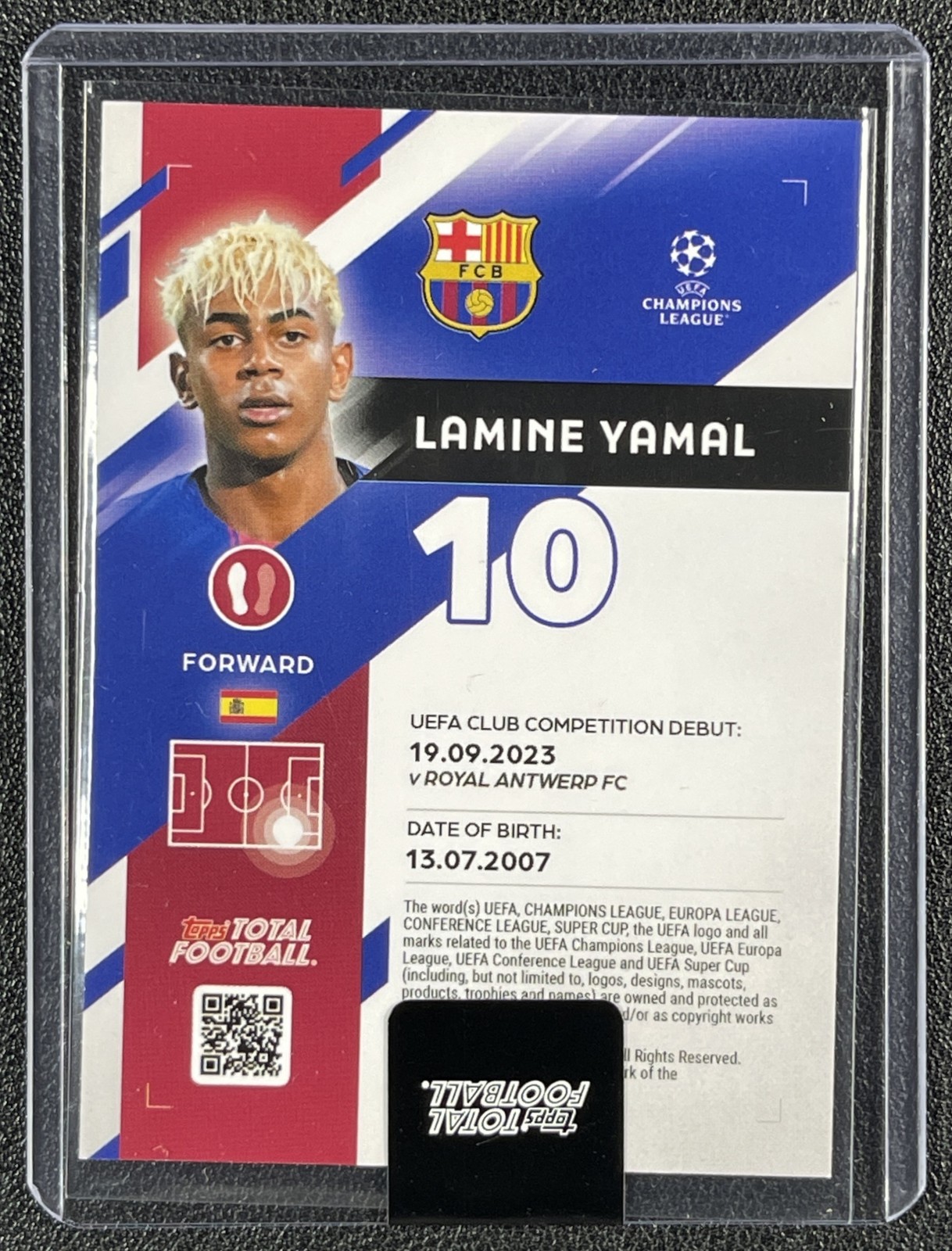 LAMINE YAMAL 2025-26 TOPPS TOTAL FOOTBALL GLOW 46/99 BARCELONA view 2
